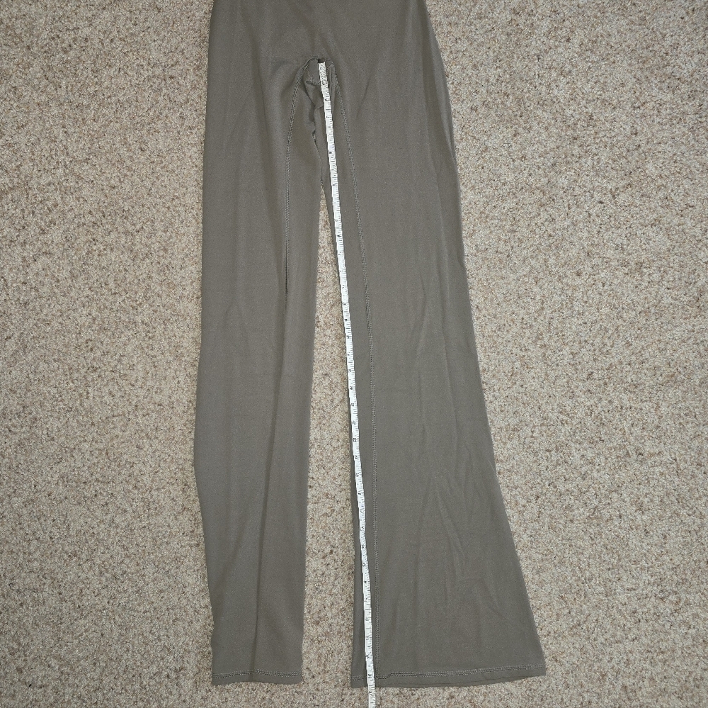 Oner Active SoftMotion Flared Bottoms - Moss Brown size XS, LONG LENGTH - Picture 8 of 9